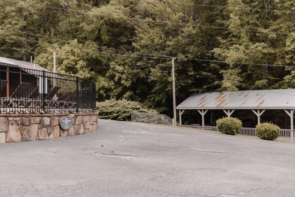 Misty Mountain Sunrise Villa Sevierville Exterior foto
